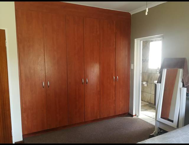 3 BEDROOM TOWNHOUSE FOR SALE IN CASHAN